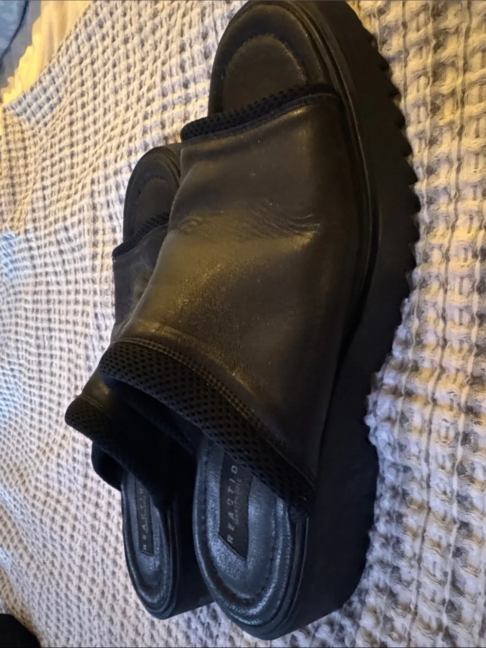 Kenneth Cole Reaction Men's Black Slip-On Slide Sandals
